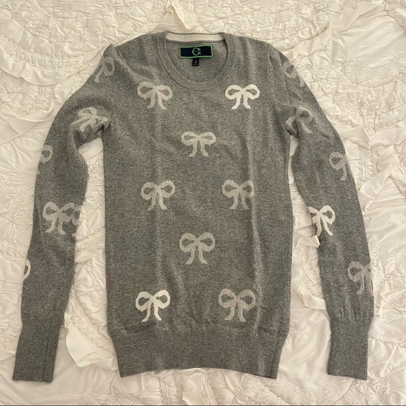 C. Wonder | Grey Wool Sweater with Bow Pattern - Picture 2 of 4
